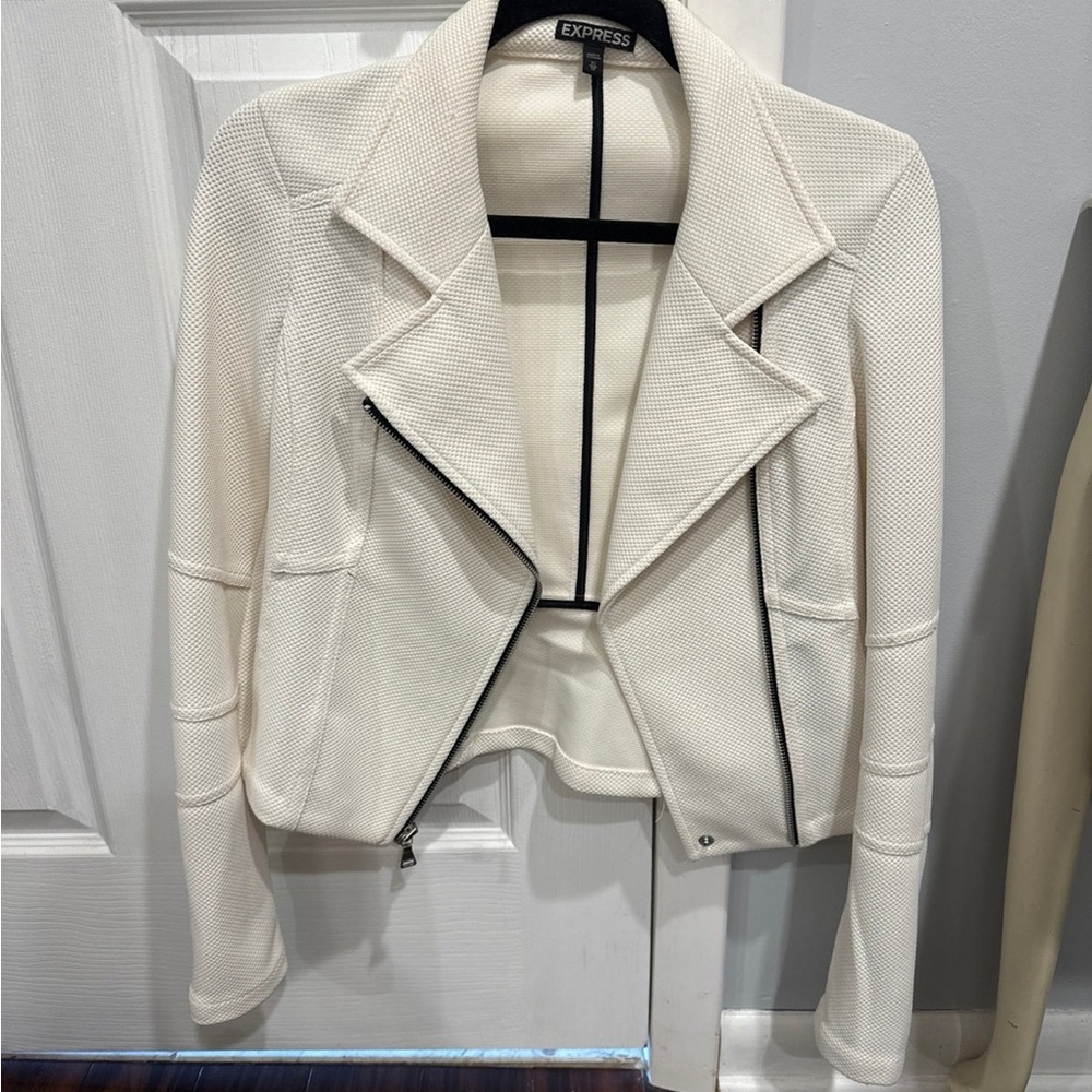 Express Jacket - Picture 3 of 3